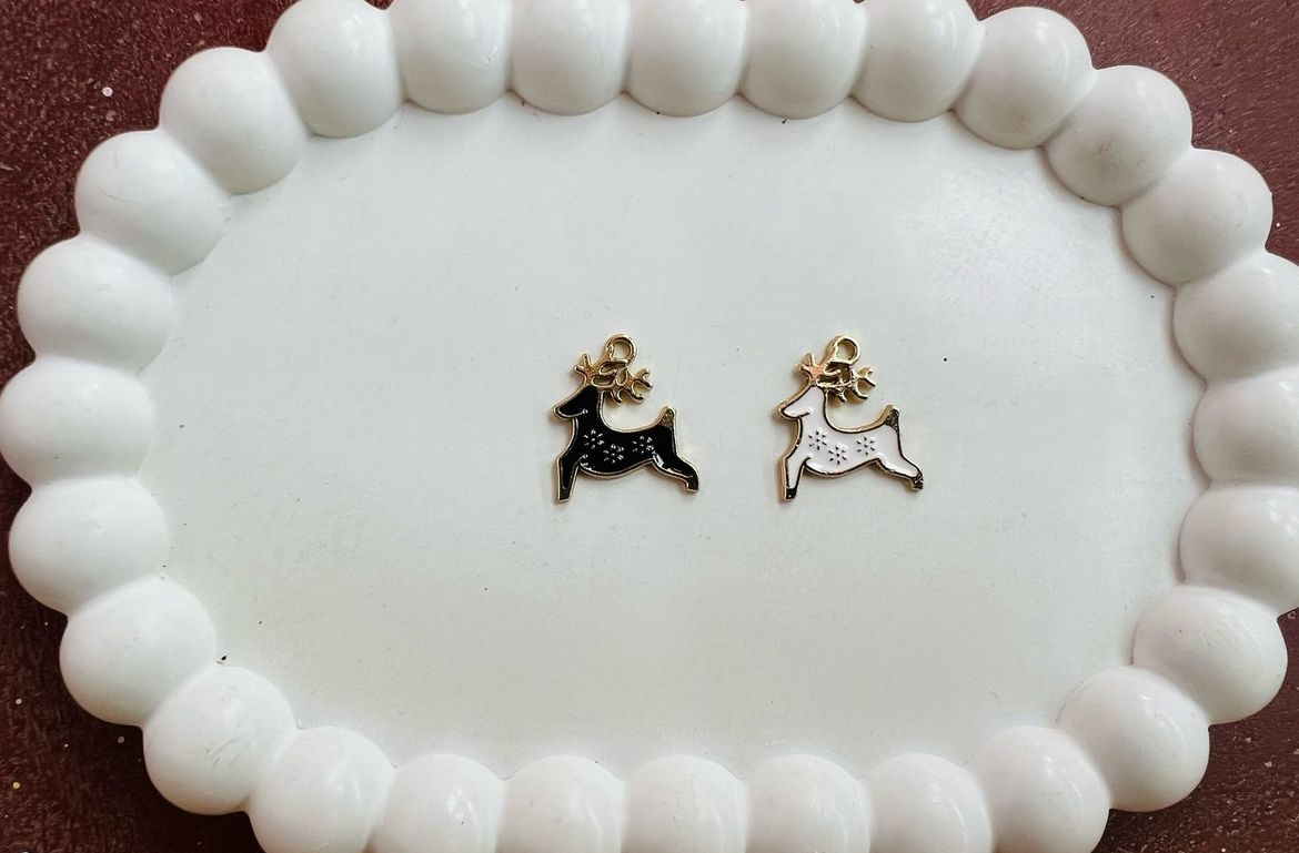 Enamel charms#102